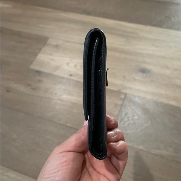 CHANEL Caviar Black Trifold Wallet - Picture 11 of 14